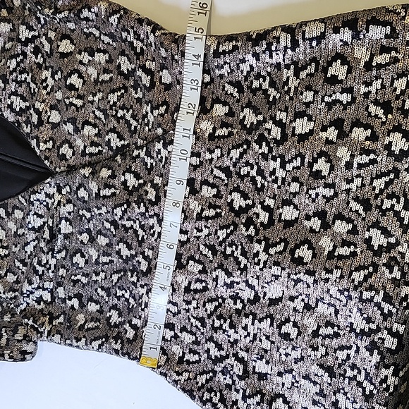 Badgley Mischka Womens Lainey Leopard Sequin Cocktail Midi Dress Size 6 EUC - Picture 7 of 9
